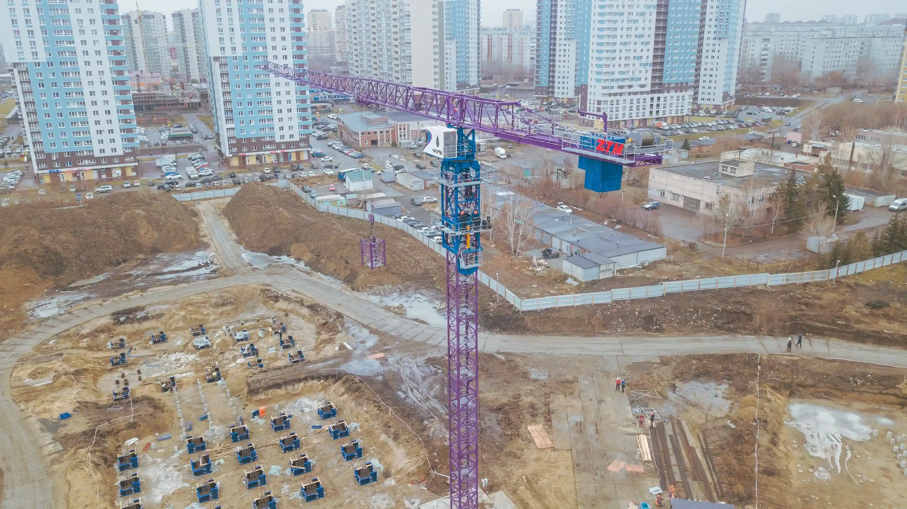 Строительство инфекционного центра в Омске (ZTT336B-12)